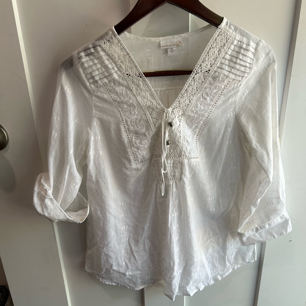 Westport 1962 White Top with Lace Details